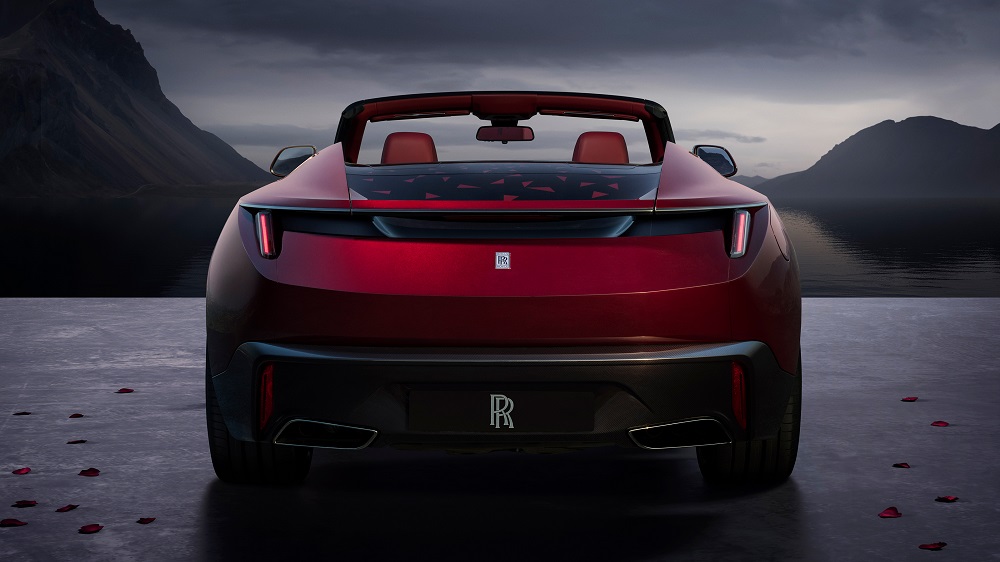 Rolls-Royce La Rose Noire Droptail vẫn dùng động cơ V12 quen thuộc Rolls-Royce La Rose Noire Droptail vẫn dùng động cơ V12 quen thuộc