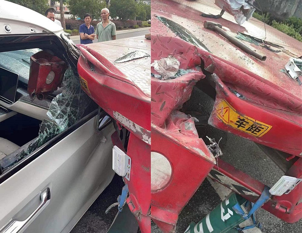 MPV hạng sang của Trung Quốc dùng chung khung gầm với xe Volvo được ca ngợi về độ an toàn nhờ vụ tai nạn này MPV hạng sang của Trung Quốc dùng chung khung gầm với xe Volvo được ca ngợi về độ an toàn nhờ vụ tai nạn này