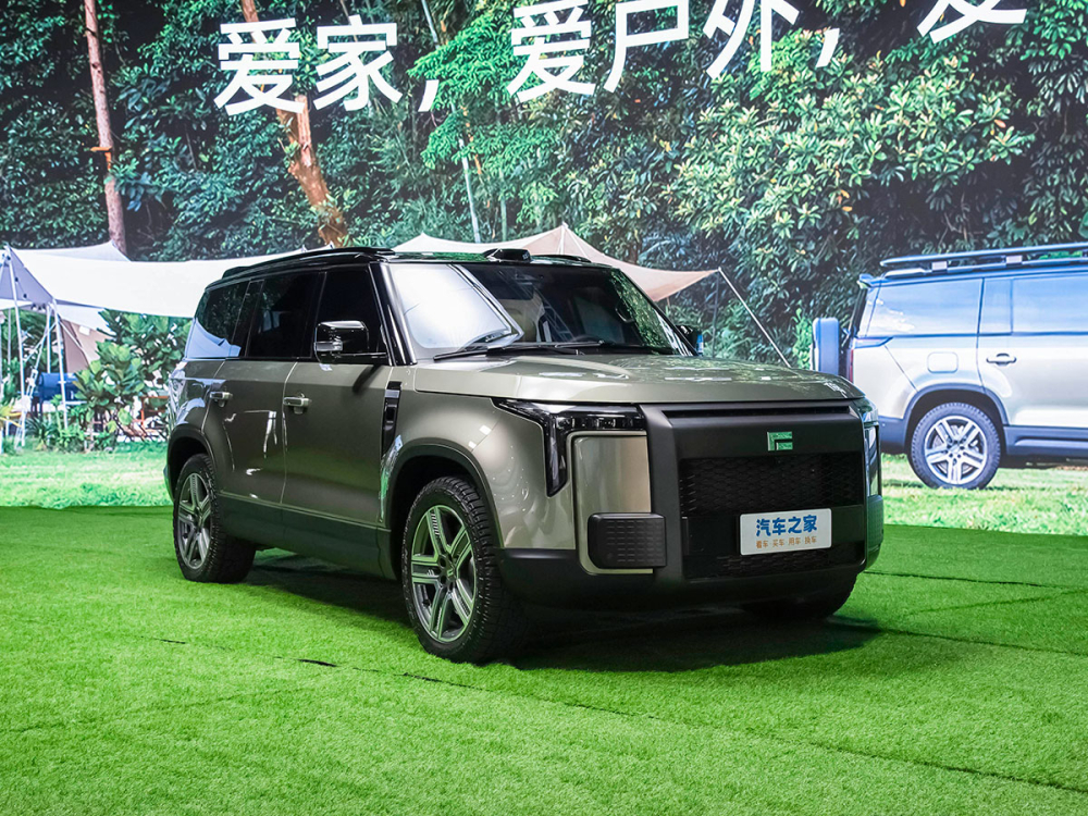 Ra mắt BAIC Jishi 01 - SUV việt dã học thiết kế của Land Rover Defender
