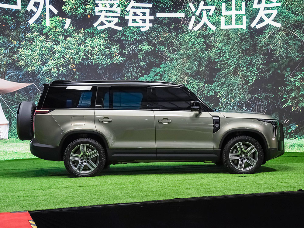 BAIC Jishi 01 có kích thước lớn
