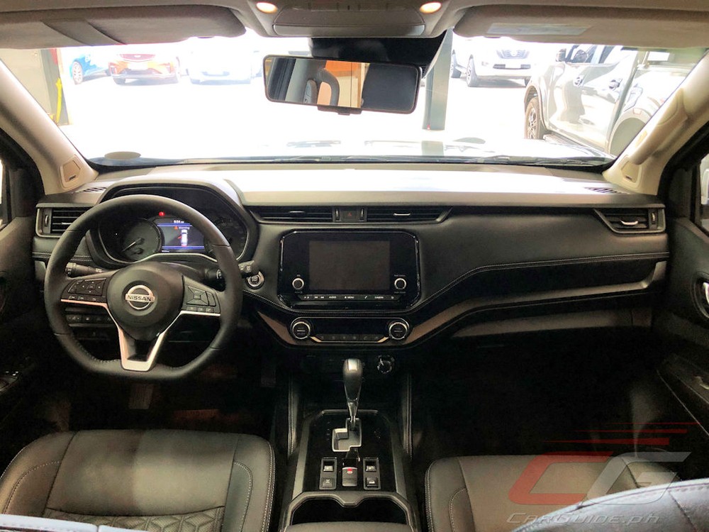 Nội thất của Nissan Terra Sport Nội thất của Nissan Terra Sport