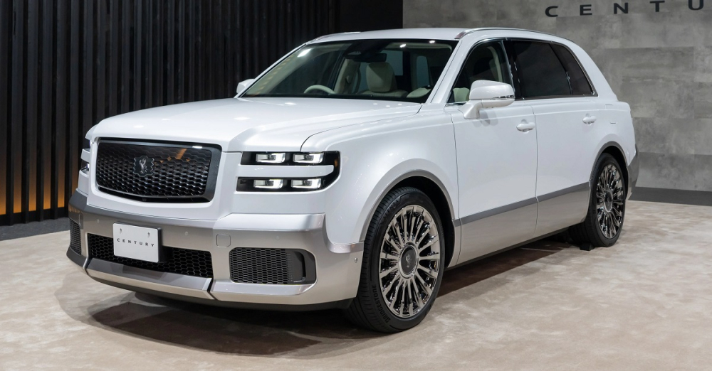 Toyota Century 2024 hay Rolls-Royce Cullinan của Nhật Bản chính thức trình làng