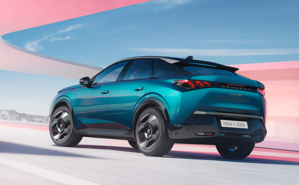 Peugeot E-3008 2024 nh&igrave;n từ ph&iacute;a sau