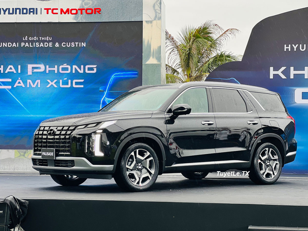 Hyundai Palisade 2023 ra mắt Việt Nam cùng với người anh em Custin