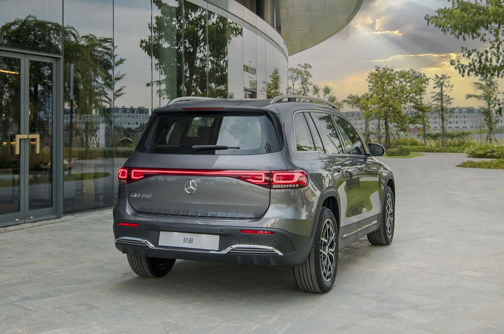 Mercedes-Benz EQB 250 chạy được từ 422 - 473 km sau khi sạc đầy pin Mercedes-Benz EQB 250 chạy được từ 422 - 473 km sau khi sạc đầy pin