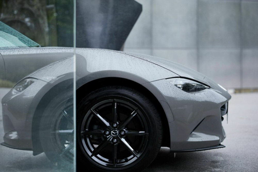 V&agrave;nh la-zăng mới của Mazda MX-5 2024