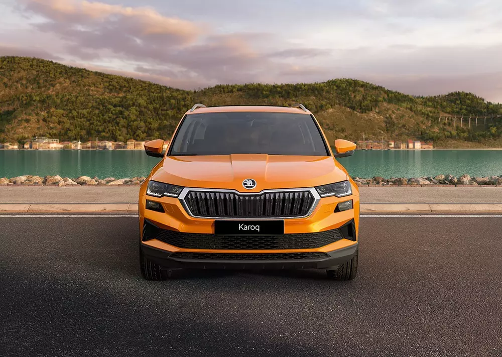 Cận cảnh đầu xe của Skoda Karoq 2023