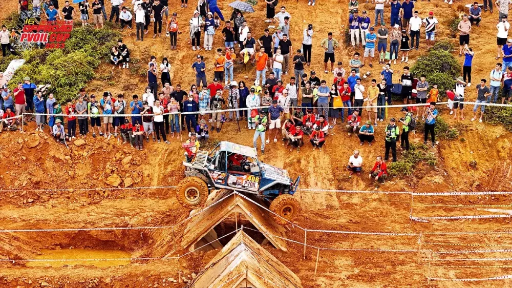 87 đội đua đ&atilde; tranh t&agrave;i trong 4 hạng mục của giải PVOIL VOC 2023