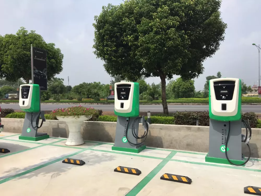 VinFast tiếp tục tăng phí sạc xe điện tại các trạm sạc công cộng VinFast tiếp tục tăng phí sạc xe điện tại các trạm sạc công cộng