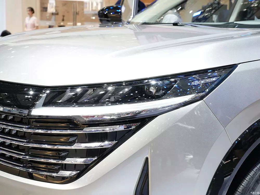 Đèn pha của Nissan Pathfinder 2024 Đèn pha của Nissan Pathfinder 2024