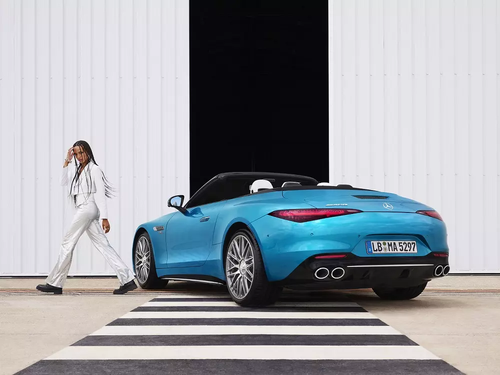 Mercedes-AMG SL 43 sở hữu thiết kế đậm chất thể thao Mercedes-AMG SL 43 sở hữu thiết kế đậm chất thể thao