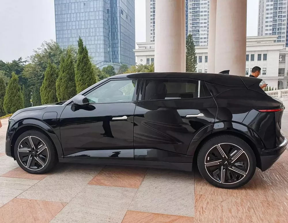 VinFast VF7 c&oacute; chiều d&agrave;i cơ sở như SUV hạng D