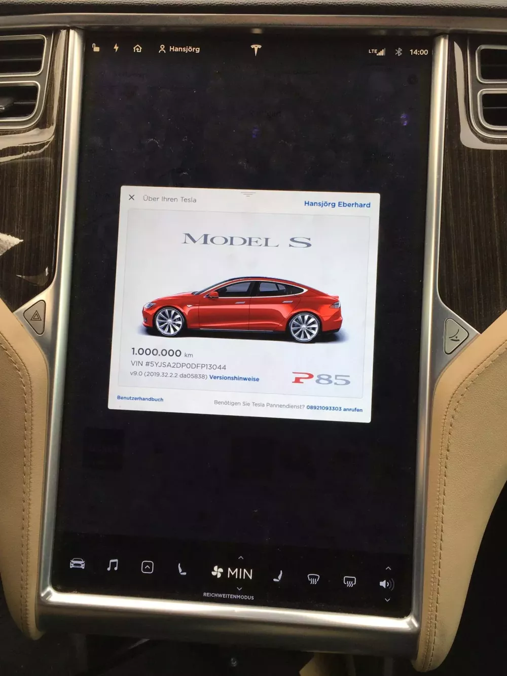Chiếc Tesla Model S đạt số ODO 1 triệu km vào năm 2019