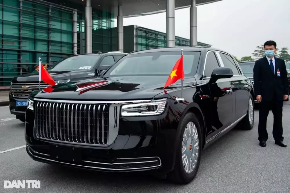 Hồng Kỳ N701 được thiết kế theo phong cách tương tự xe Rolls-Royce