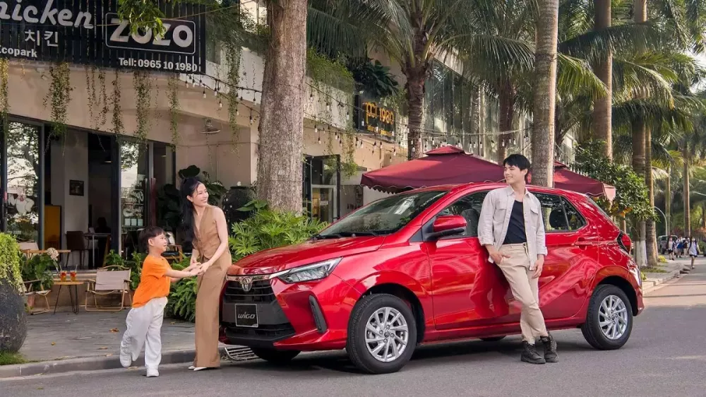 Toyota Wigo với kích thước nhỏ gọn, trang bị tiện nghi và an toàn đầy đủ trong phân khúc cùng động cơ tiết kiệm xăng là lựa chọn lý tưởng cho nữ giới mua xe lần đầu. Toyota Wigo với kích thước nhỏ gọn, trang bị tiện nghi và an toàn đầy đủ trong phân khúc cùng động cơ tiết kiệm xăng là lựa chọn lý tưởng cho nữ giới mua xe lần đầu.