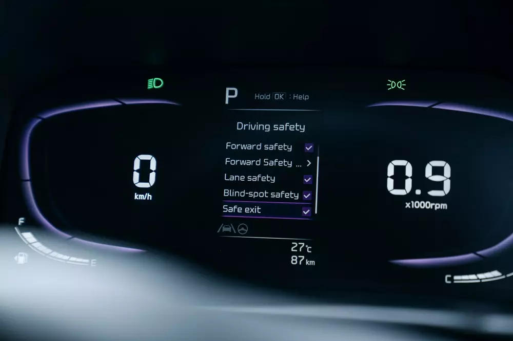 Bảng đồng hồ với m&agrave;n h&igrave;nh 4,2 inch mới của Kia Morning 2024 