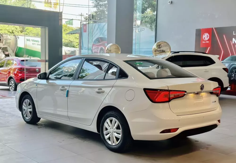 New MG5 là mẫu sedan hạng C rẻ nhất Việt Nam hiện nay New MG5 là mẫu sedan hạng C rẻ nhất Việt Nam hiện nay