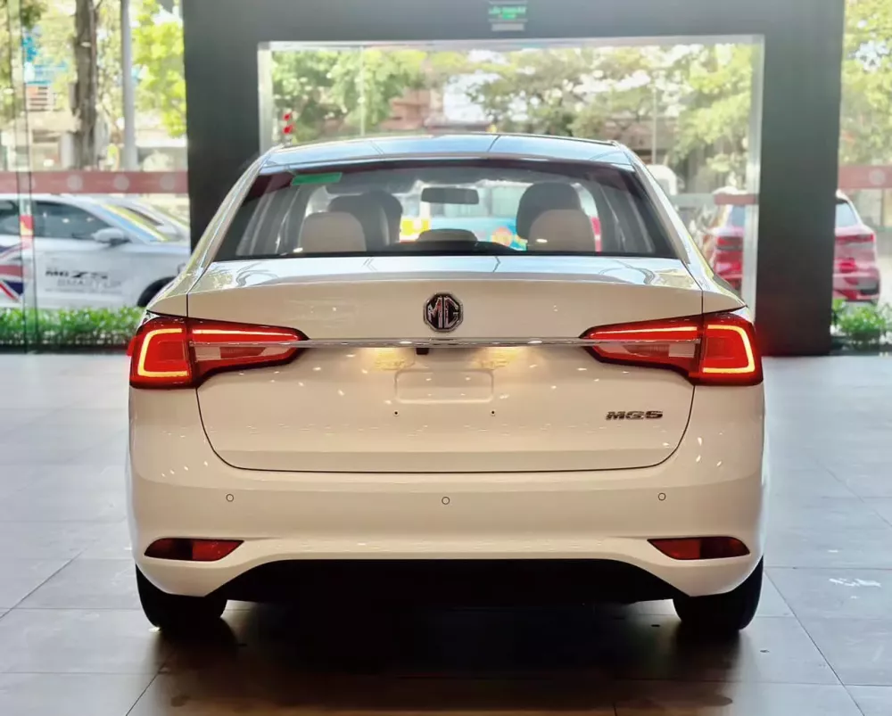 Thiết kế phía sau của New MG5 Thiết kế phía sau của New MG5