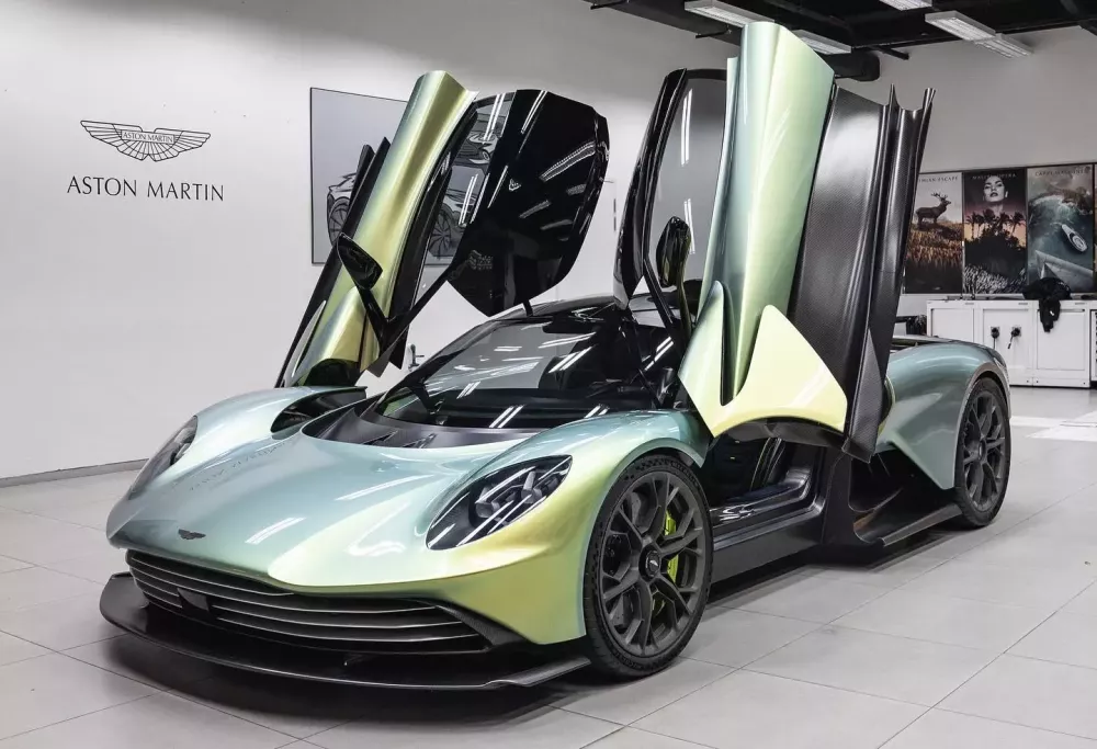 "Vua cà phê" Việt Nam chia sẻ về bom tấn Aston Martin Valhalla- Ảnh 1.