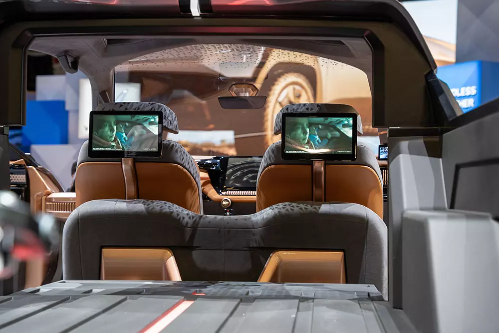 K&iacute;nh chắn gi&oacute; sau của VinFast Wild 