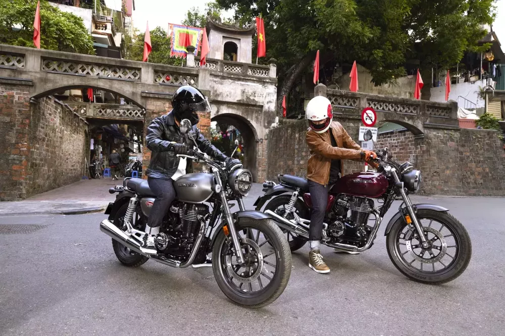 Honda CB350 H’ness sở hữu yên cao 800 mm