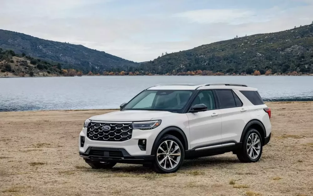 Xem trước Ford Explorer phiên bản nâng cấp sẽ bán ở Việt Nam qua xe mới ra mắt tại Mỹ