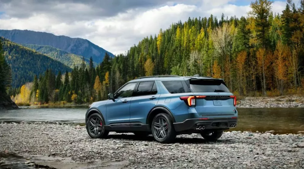 Ford Explorer 2024 sơn màu xanh Vapor Blue Metallic mới