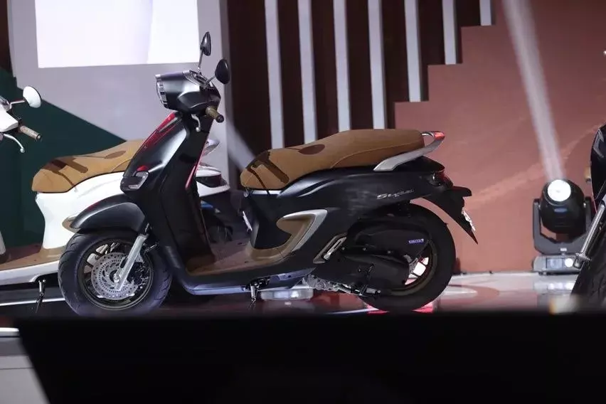 Honda Stylo 160 m&agrave;u đen nh&aacute;m
