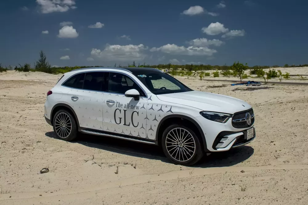 Không được giảm giá, Mercedes-Benz GLC được tặng kèm 2 năm bảo hiểm