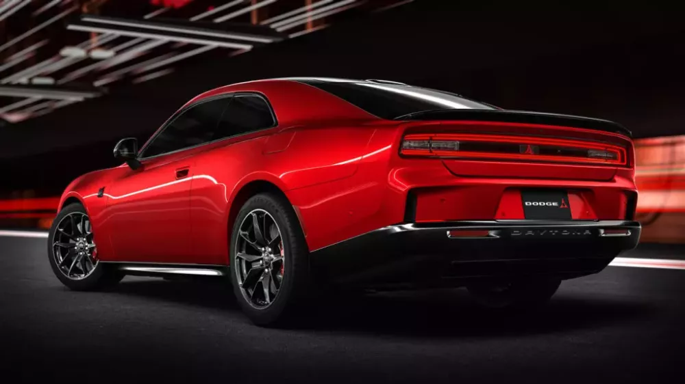 Dodge Charger Daytona EV 2024 có hệ thống giả lập tiếng pô