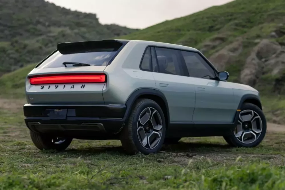 Rivian R3 sở hữu thiết kế vuông vức và tối giản