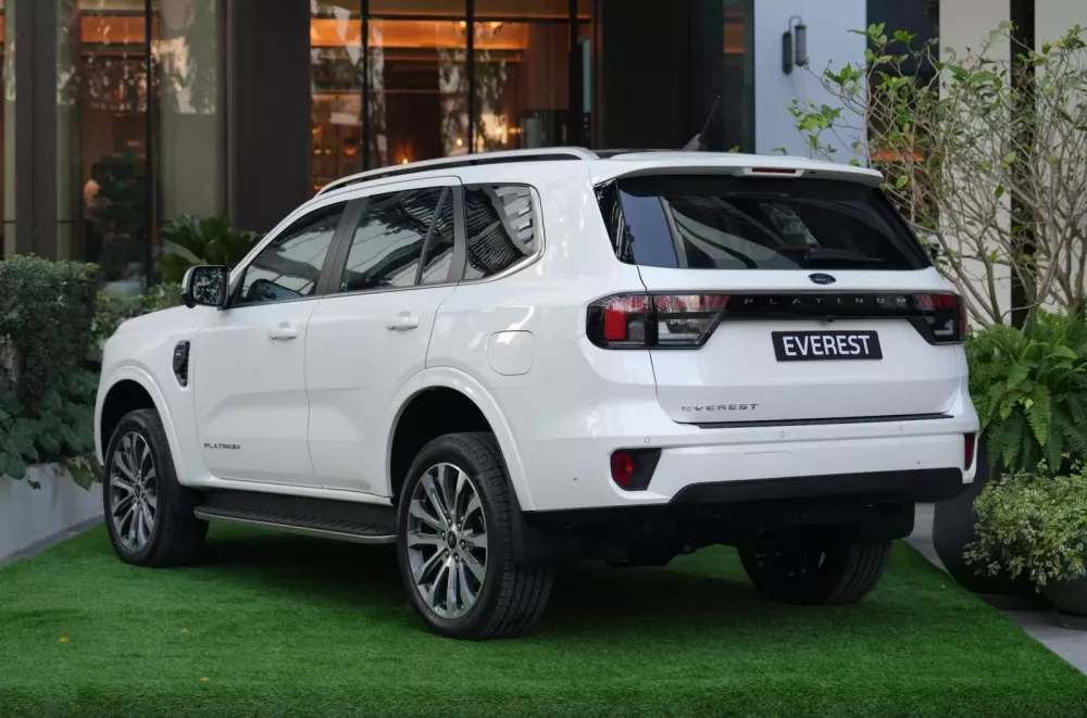 Ford Everest Platinum 2024 tại Thái Lan chỉ được bán với số lượng giới hạn