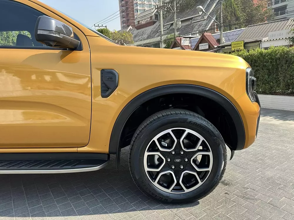 Vành 20 inch của Ford Ranger Wildtrak V6 3.0 Turbo 10AT 4×4