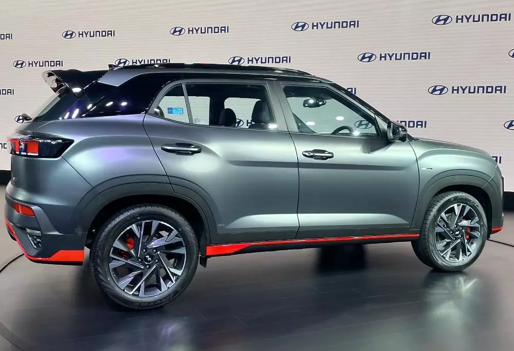 Hyundai Creta N Line 2024 có những điểm nhấn màu đỏ ở ngoại thất