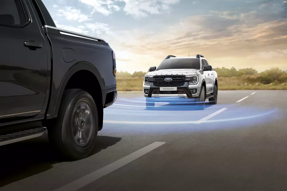 Trang bị an toàn của Ford Ranger Stormtrak cũng rất đầy đủ