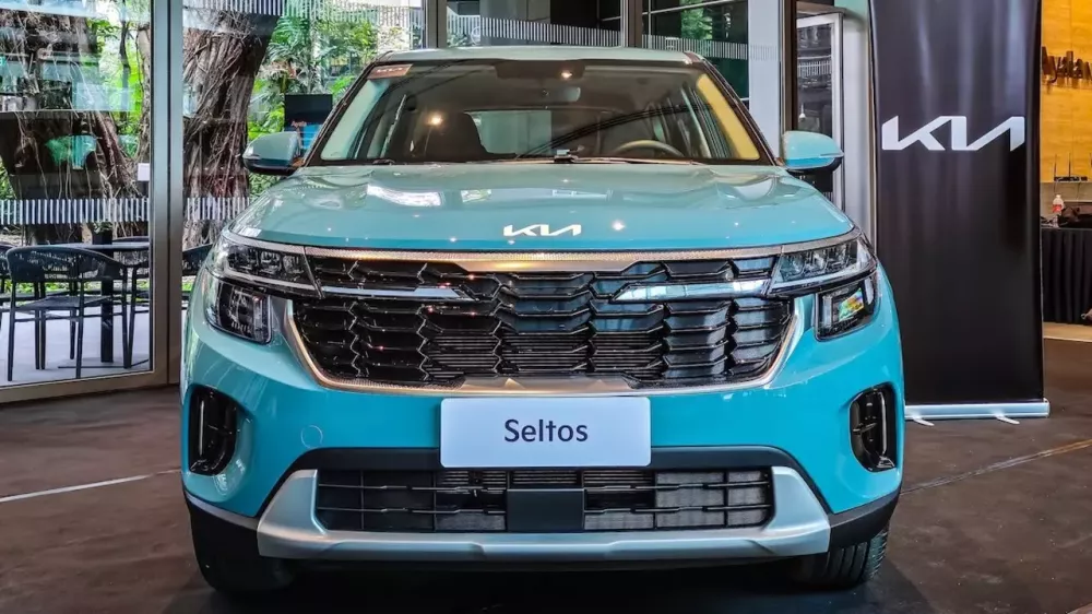 Kia Seltos 2024 sẽ sở hữu thiết kế đầu xe mới