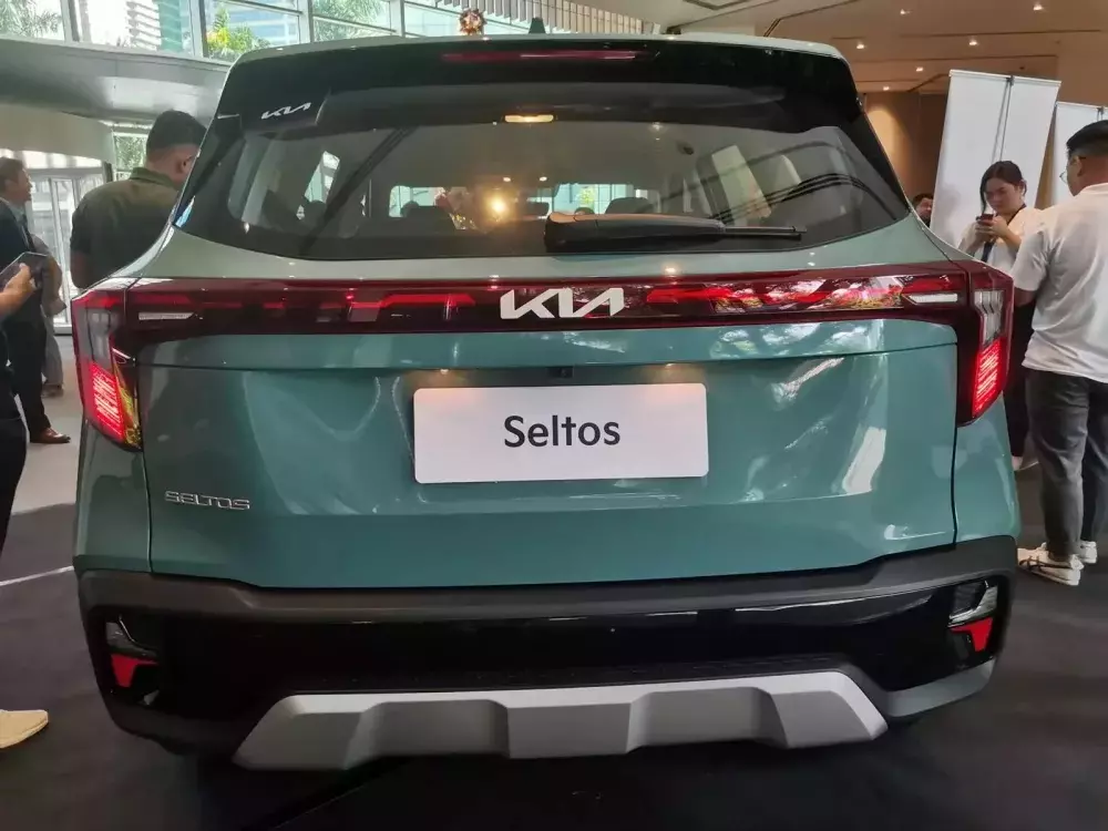 Đèn hậu của Kia Seltos 2024 cũng đã được thay đổi thiết kế