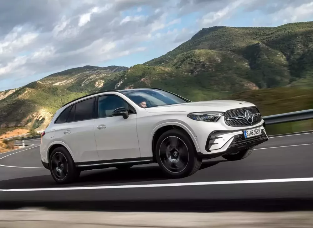 Phiên bản mới của Mercedes-Benz GLC 2024 có thể chạy 130 km mà không tốn 1 giọt xăng