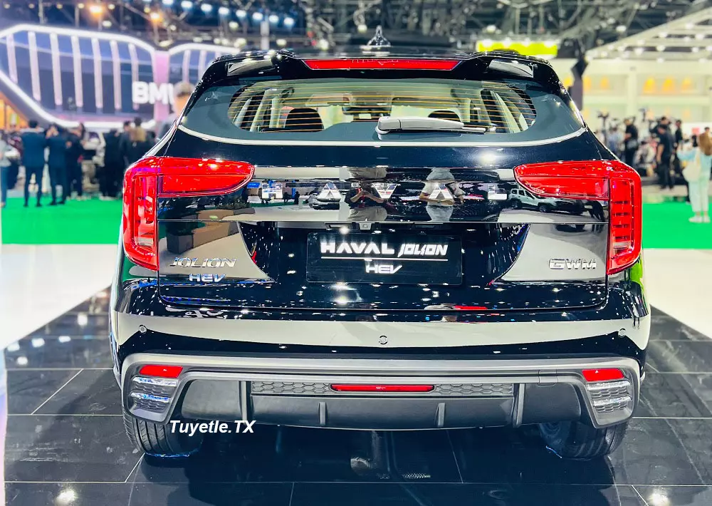 Haval Jolion Sport được thay đổi cả thiết kế cản sau