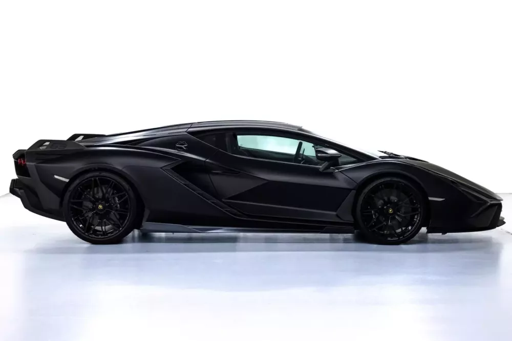 Nhà Gumball 3000, đại gia Hoàng Kim Khánh chia sẻ garage xe "7 sắc cầu vồng": McLaren Senna và Koenigsegg Regera mất tích?- Ảnh 6.