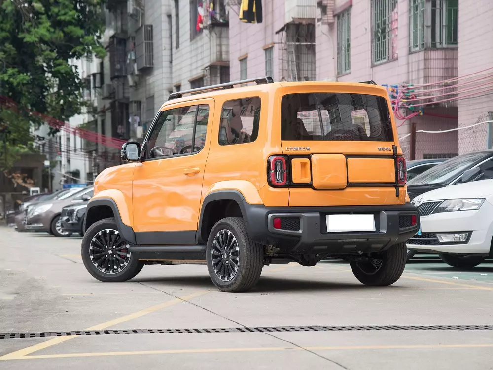 Baojun Yep nhìn từ phía sau