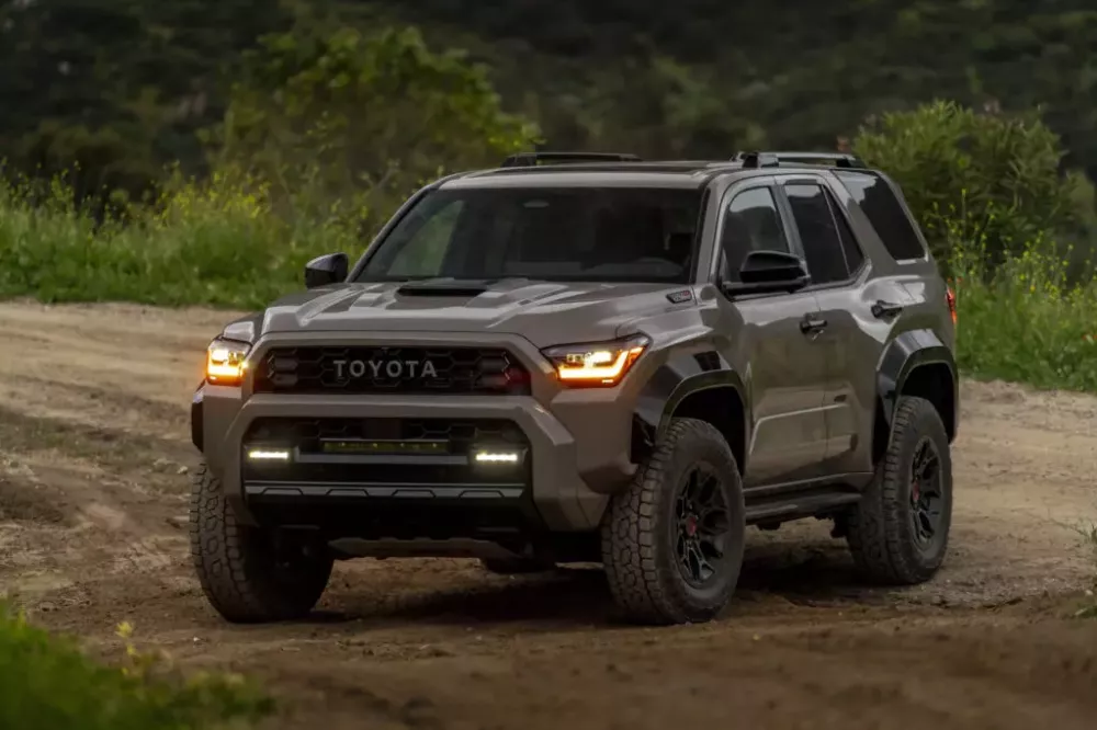 Toyota 4Runner 2025 có 2 tùy chọn động cơ