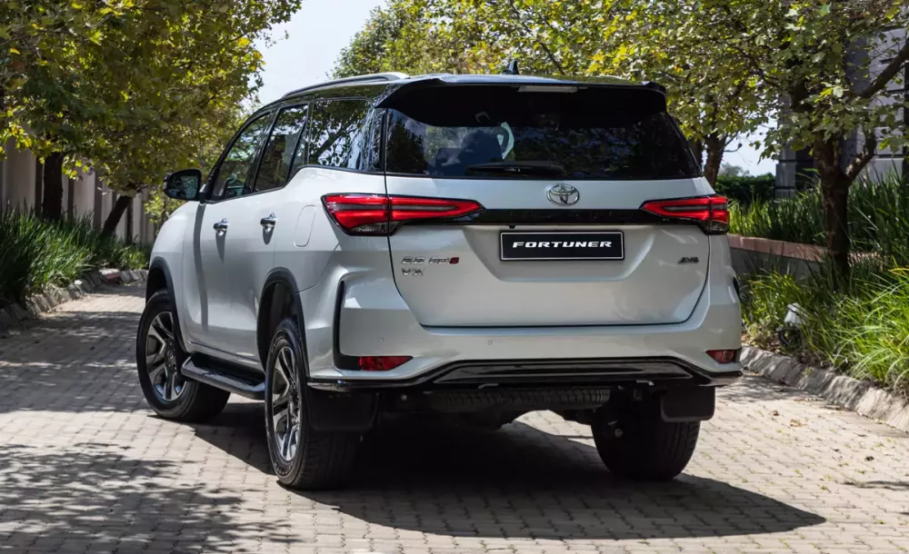 Toyota Fortuner 2024 phiên bản mild hybrid chỉ tiêu thụ 7,3 lít/100 km