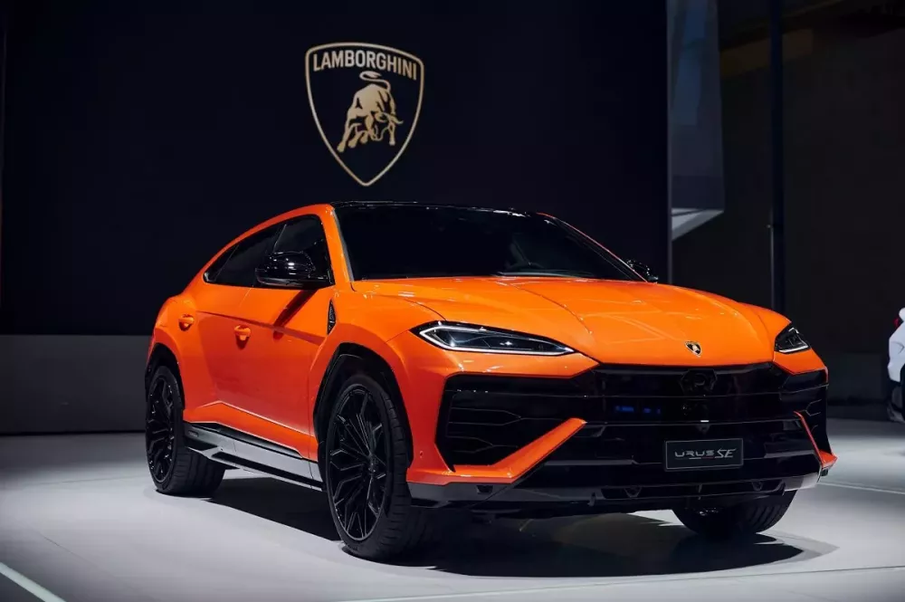 Lamborghini Urus SE là phiên bản PHEV đầu tiên của dòng siêu xe Urus