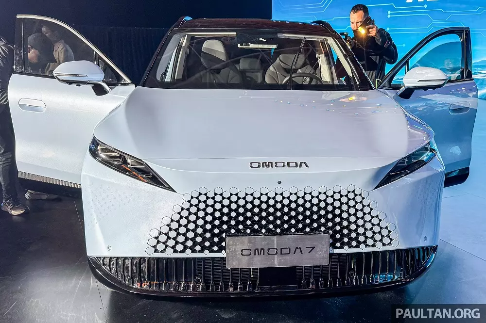 Cận cảnh đầu xe của Chery Omoda 7 