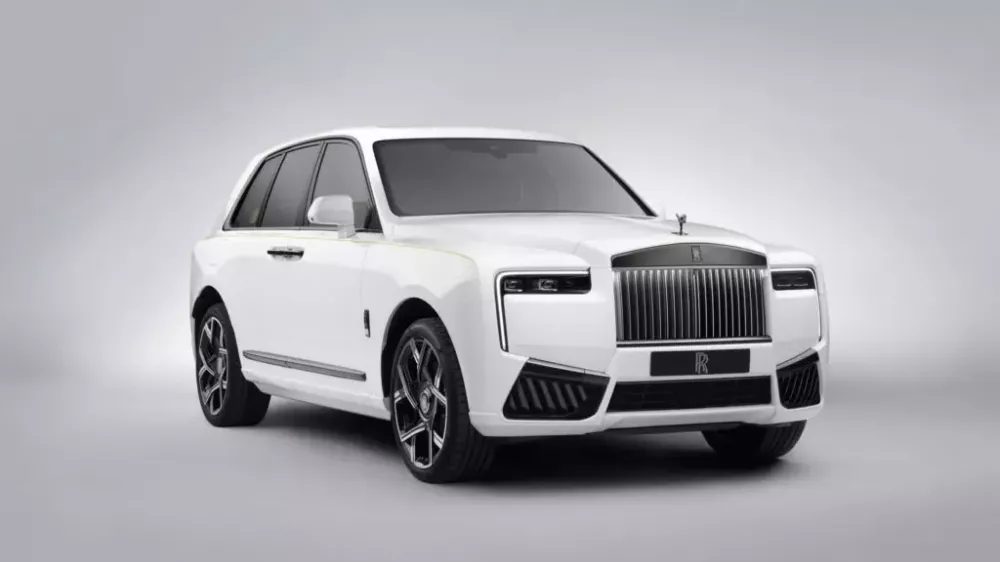 Rolls-Royce Cullinan II được vén màn