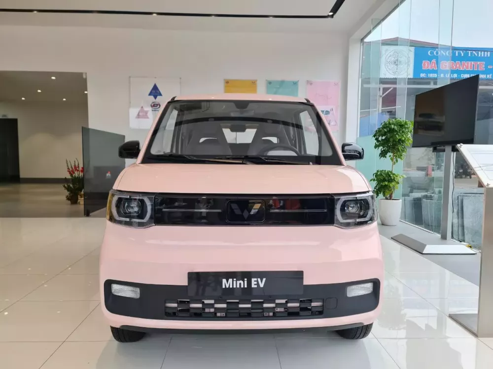 Dù giảm giá thì Wuling Hongguang Mini EV vẫn khó cạnh tranh với VinFast VF3