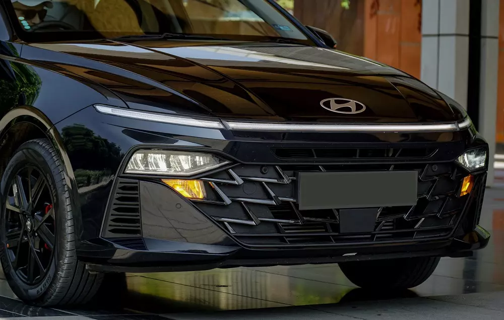 Cận cảnh thiết kế đầu xe mới của Hyundai Accent