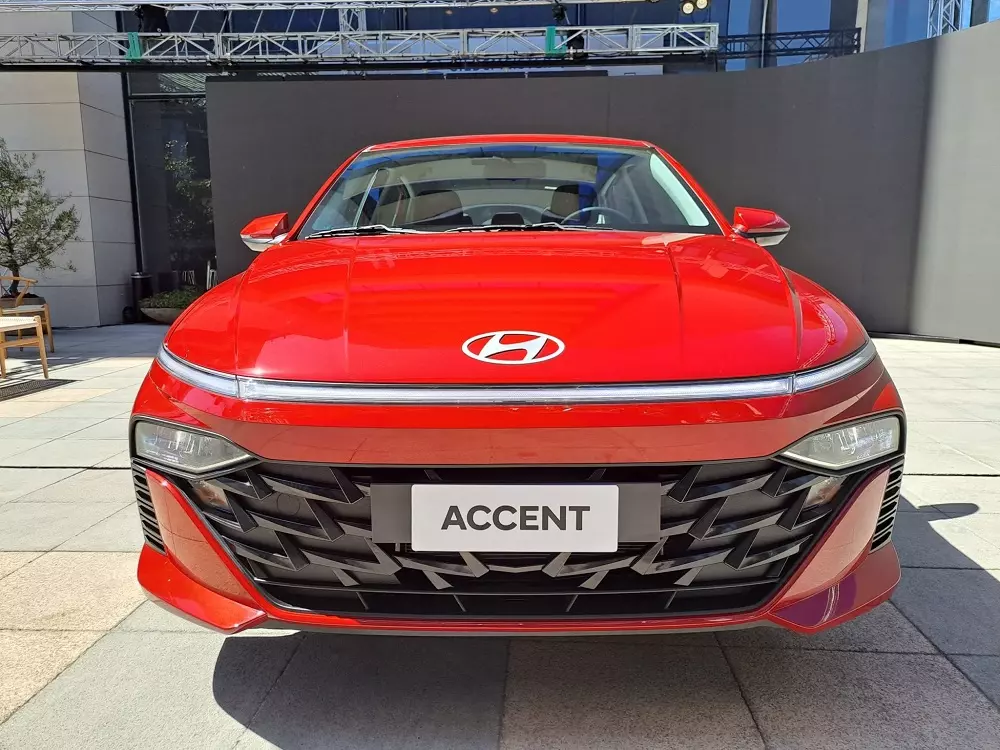 Hyundai Accent 2024 có một số nét thiết kế giống Elantra mới