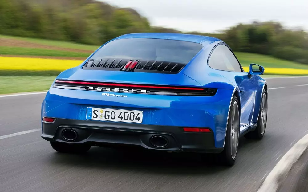 Porsche 911 Carrera 2025 tăng nhẹ về công suất so với phiên bản cũ